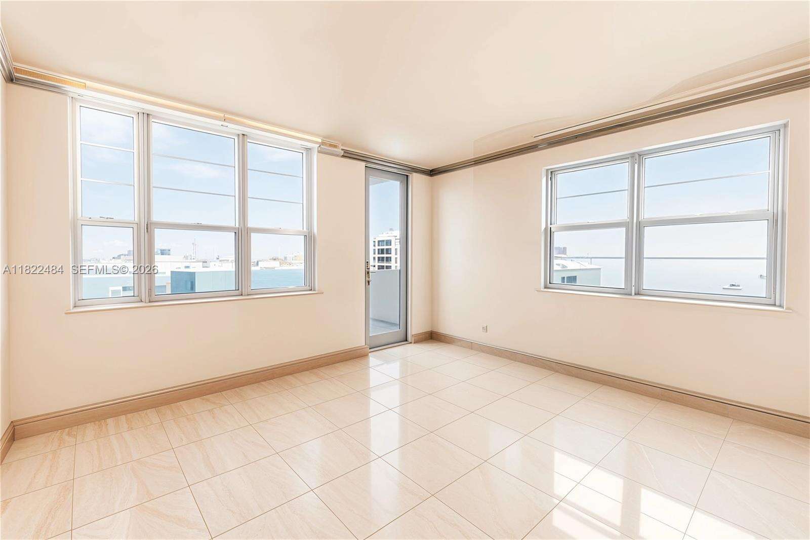 Decoplage at 100 Lincoln Rd, Miami Beach, FL 33139 - For Sale photo 2