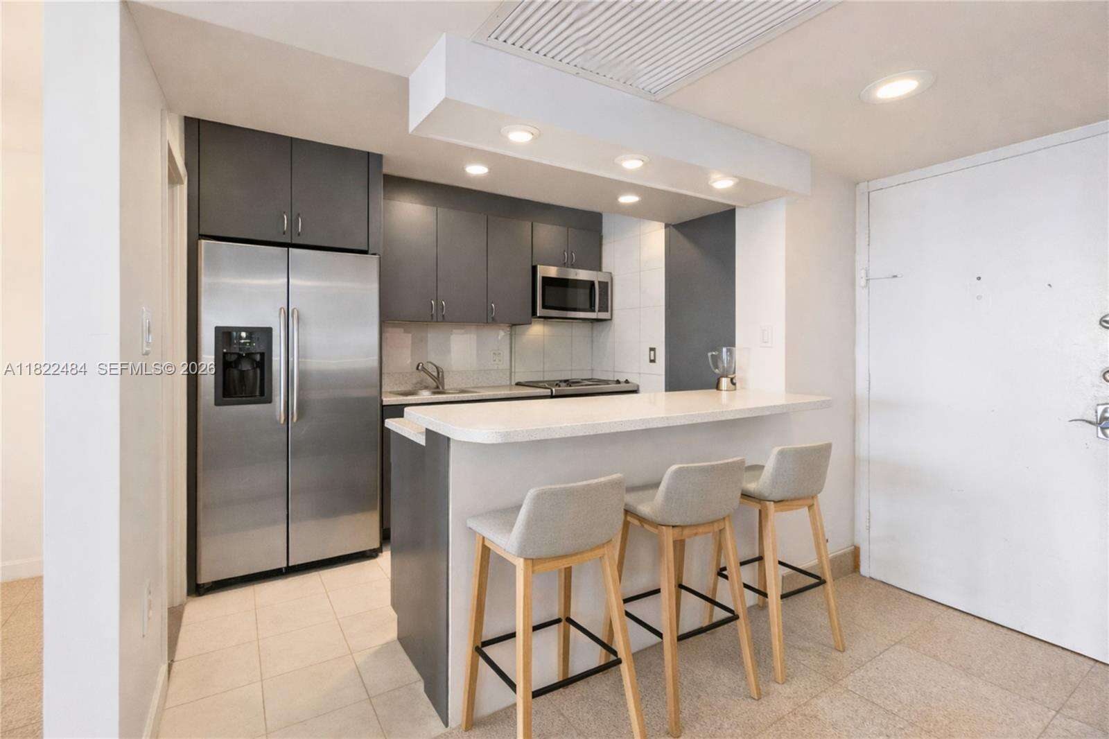 Decoplage at 100 Lincoln Rd, Miami Beach, FL 33139 - For Sale photo 6