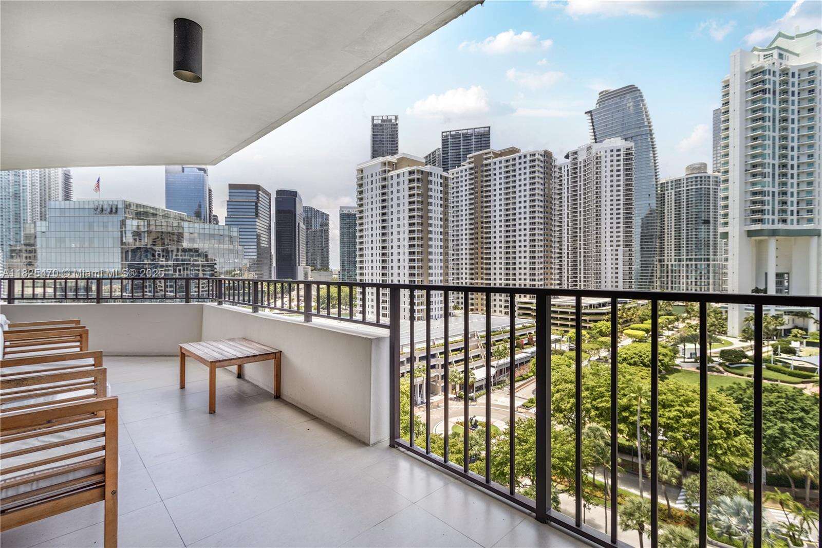 BRICKELL KEY ONE - 520 Brickell Key Dr, Miami, FL 33131 | Picture 29