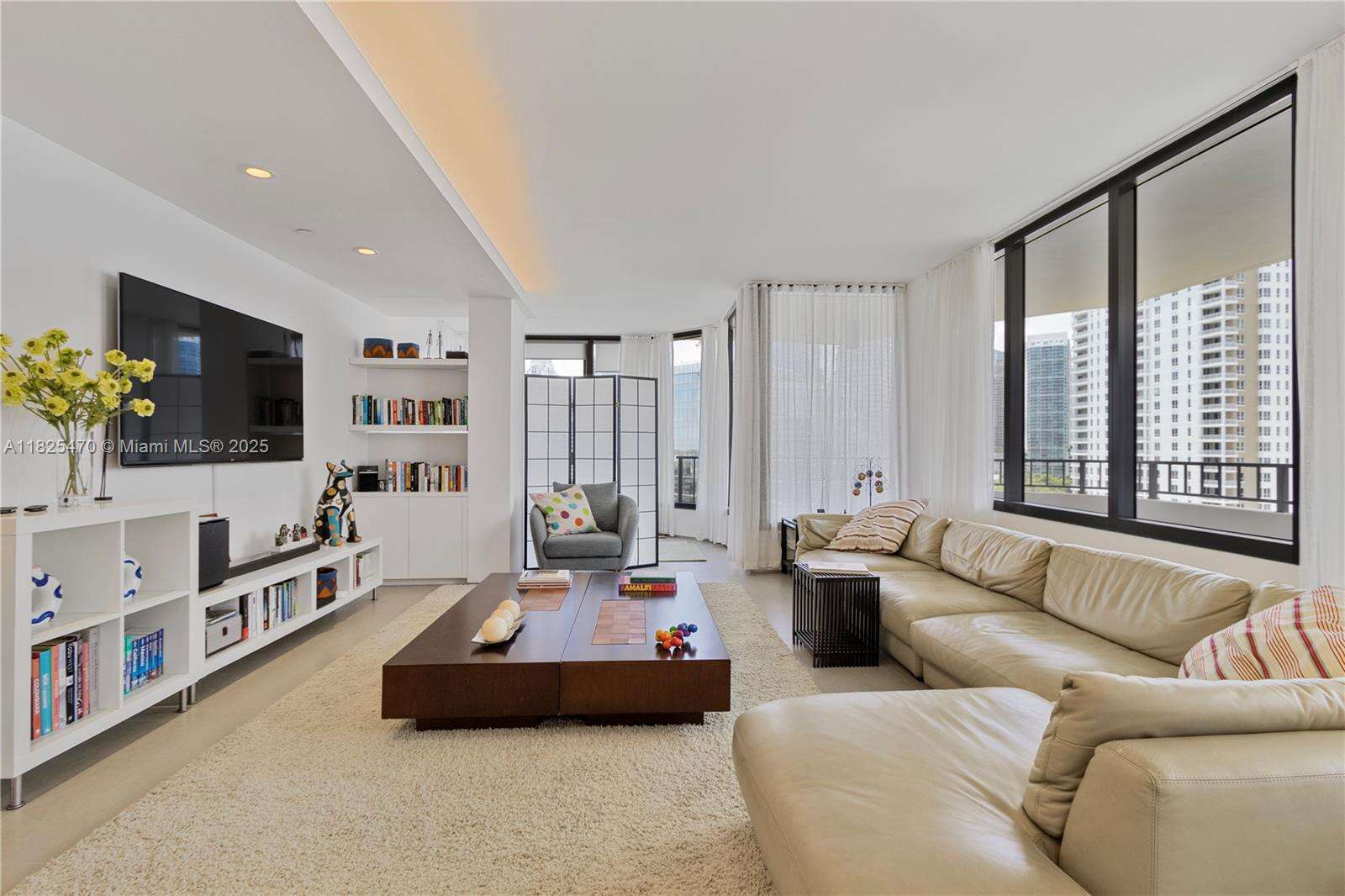 BRICKELL KEY ONE - 520 Brickell Key Dr, Miami, FL 33131 | Picture 10