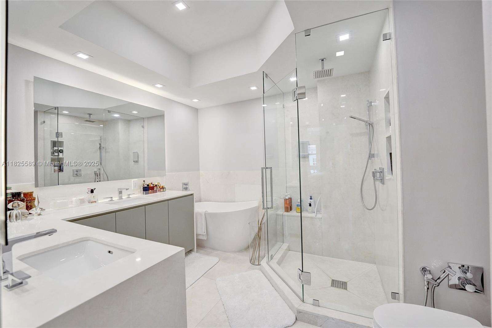 Turnberry Village South at 19900 Country Club Dr, Aventura, FL 33180 - For Sale photo 24