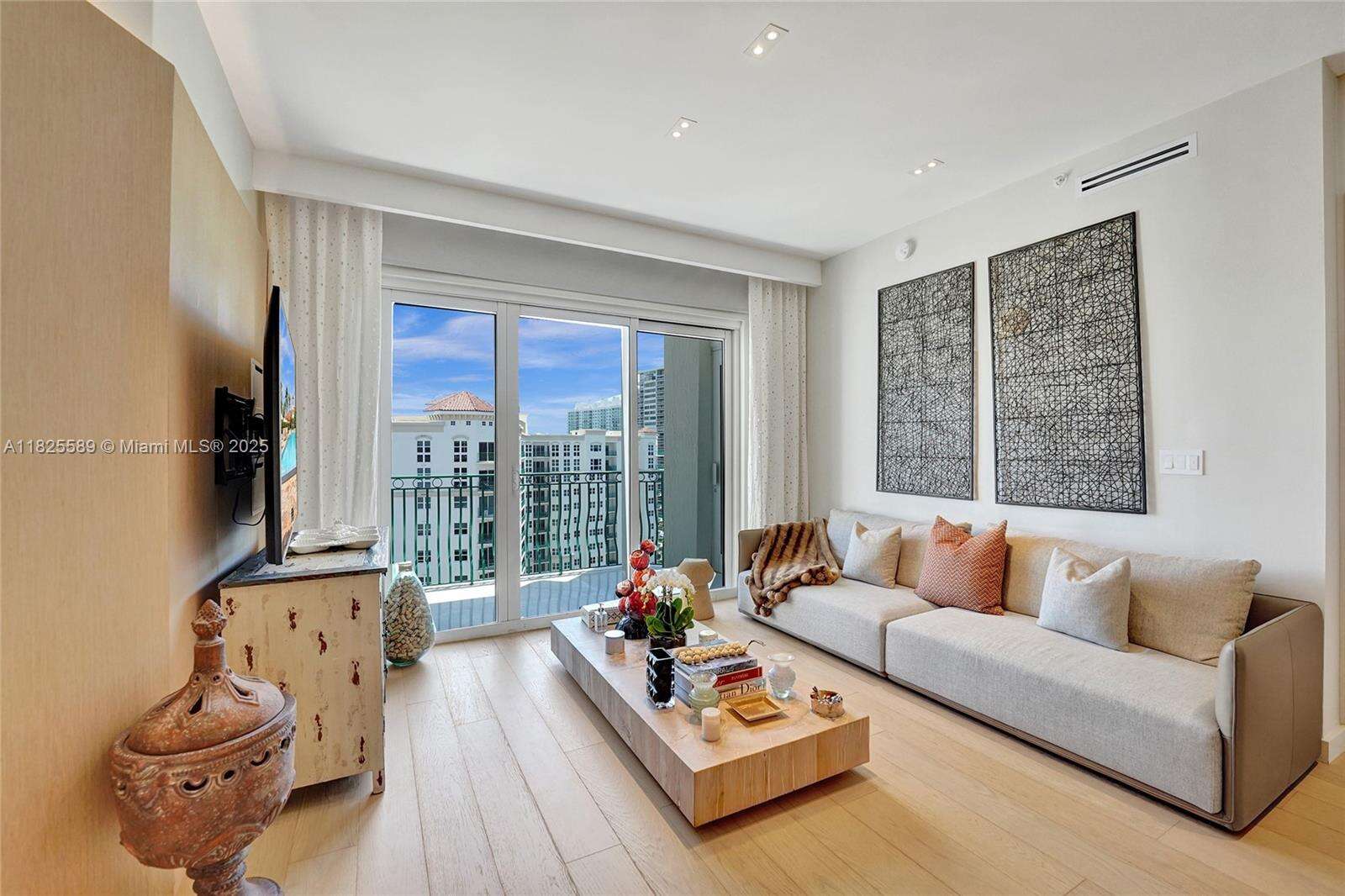 Turnberry Village South at 19900 Country Club Dr, Aventura, FL 33180 - For Sale photo 6