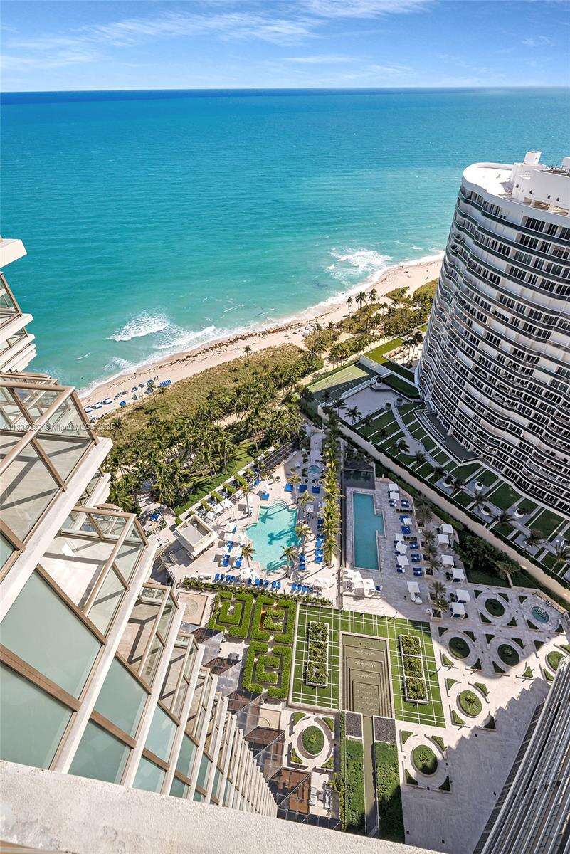BAL HARBOUR CENTER - 9703 Collins Ave, Bal Harbour, FL 33154 | Picture 21