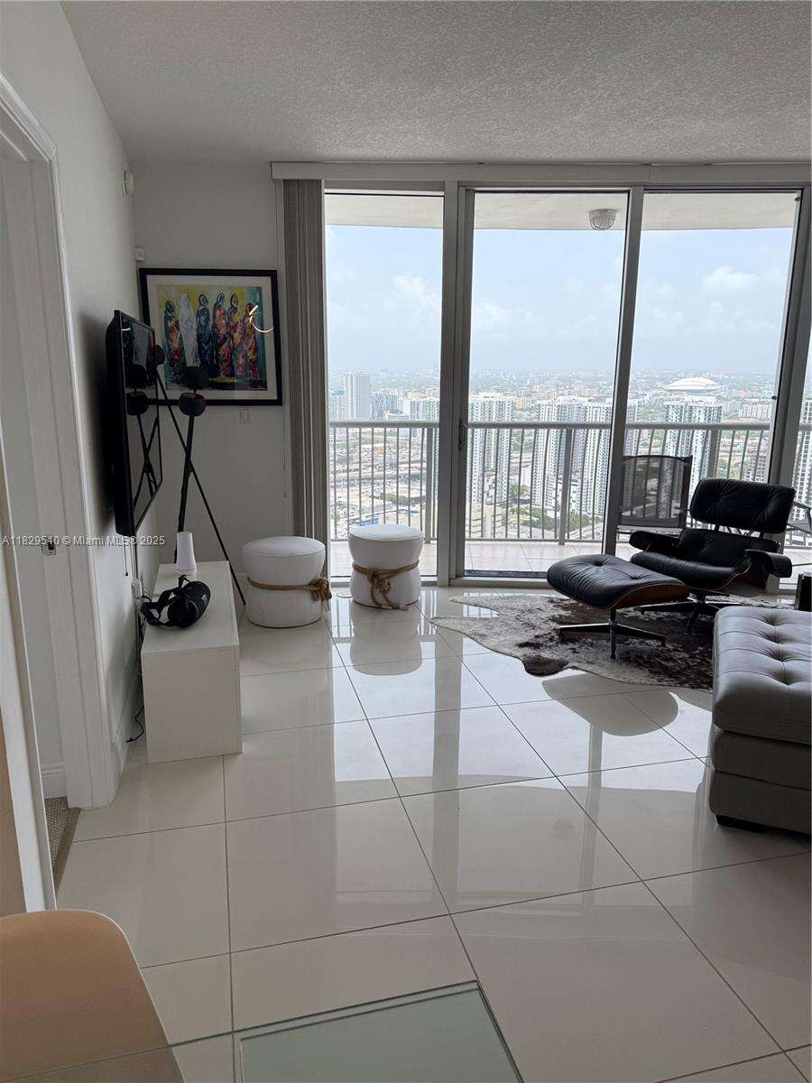 Opera Tower at 1750 Bayshore Dr, Miami, FL 33132 - For Sale photo 3