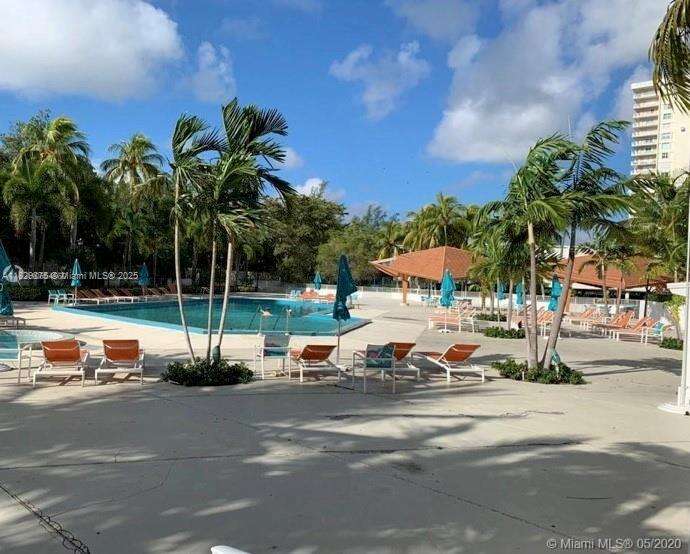 Arlen House at 100 Bayview Dr, Sunny Isles Beach, FL 33160 - For Sale photo 40