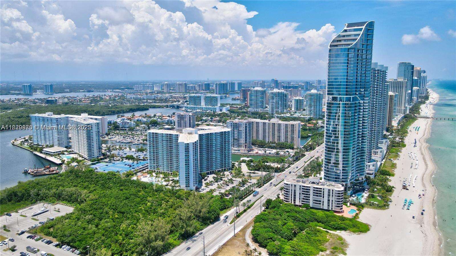 Arlen House at 100 Bayview Dr, Sunny Isles Beach, FL 33160 - For Sale photo 46