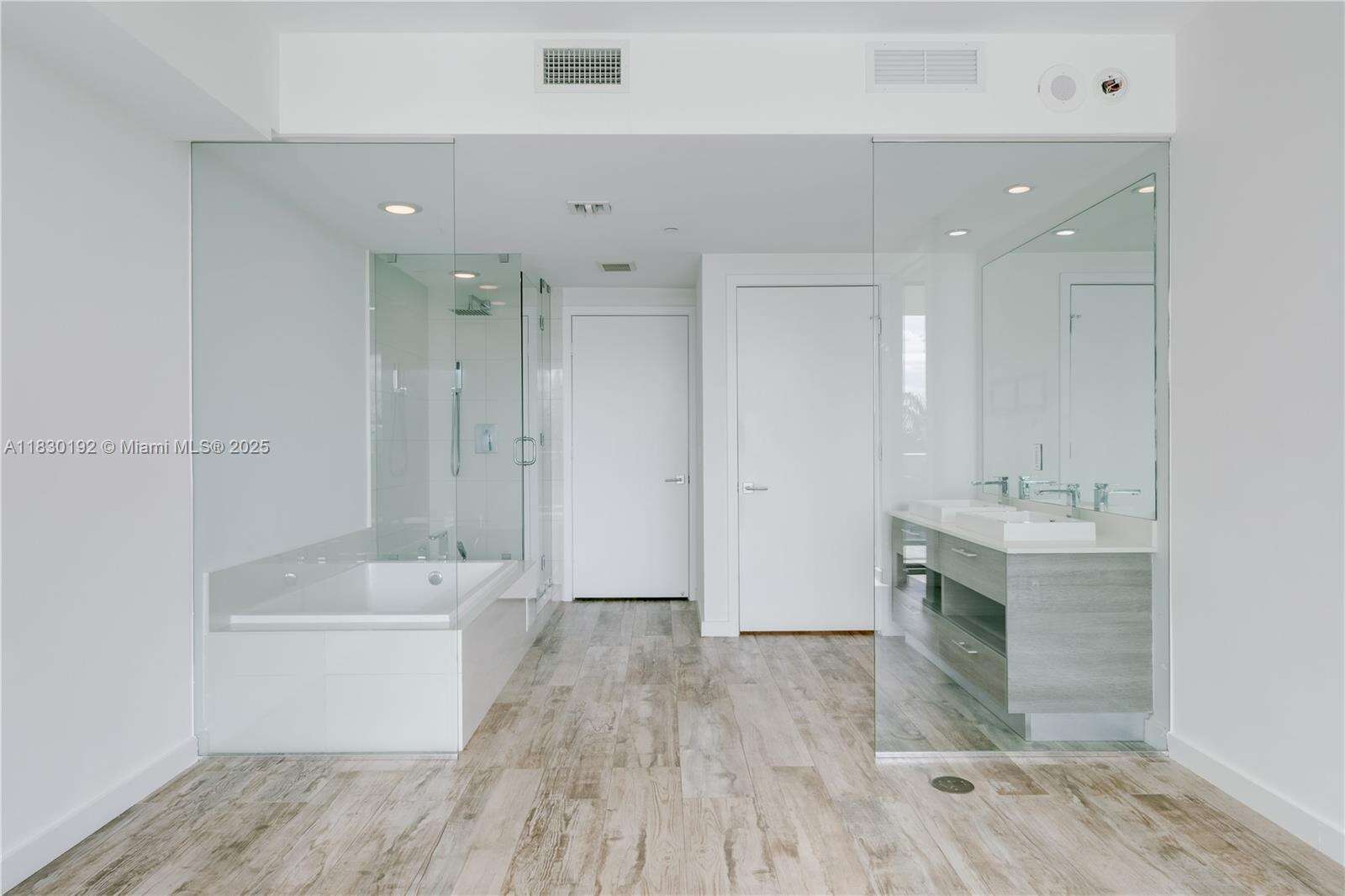 Paraiso Bay at 650 32 St, Miami, FL 33137 - For Sale photo 14