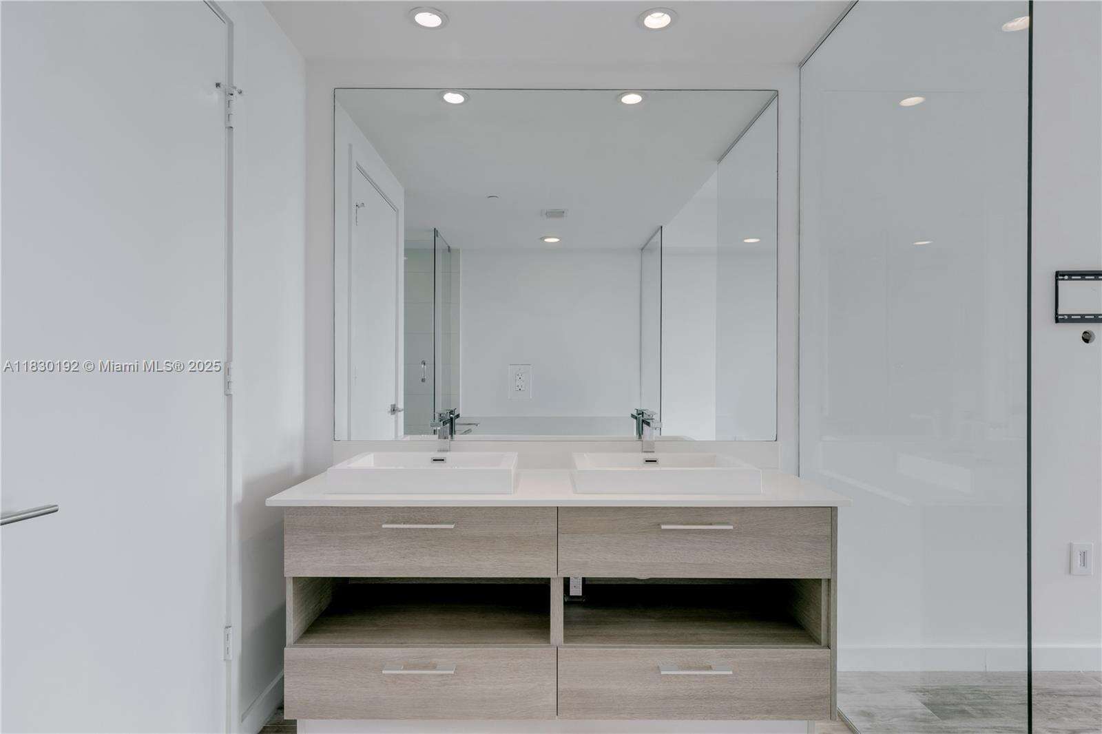 Paraiso Bay at 650 32 St, Miami, FL 33137 - For Sale photo 18