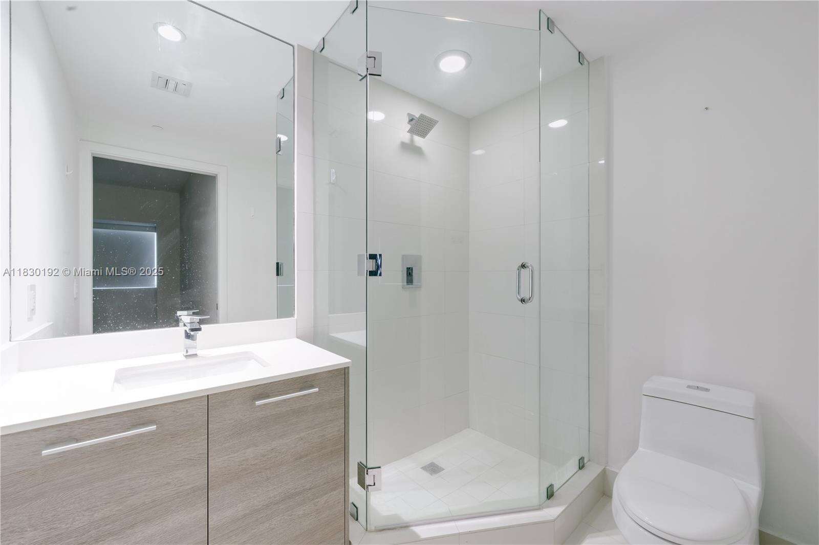 Paraiso Bay at 650 32 St, Miami, FL 33137 - For Sale photo 22