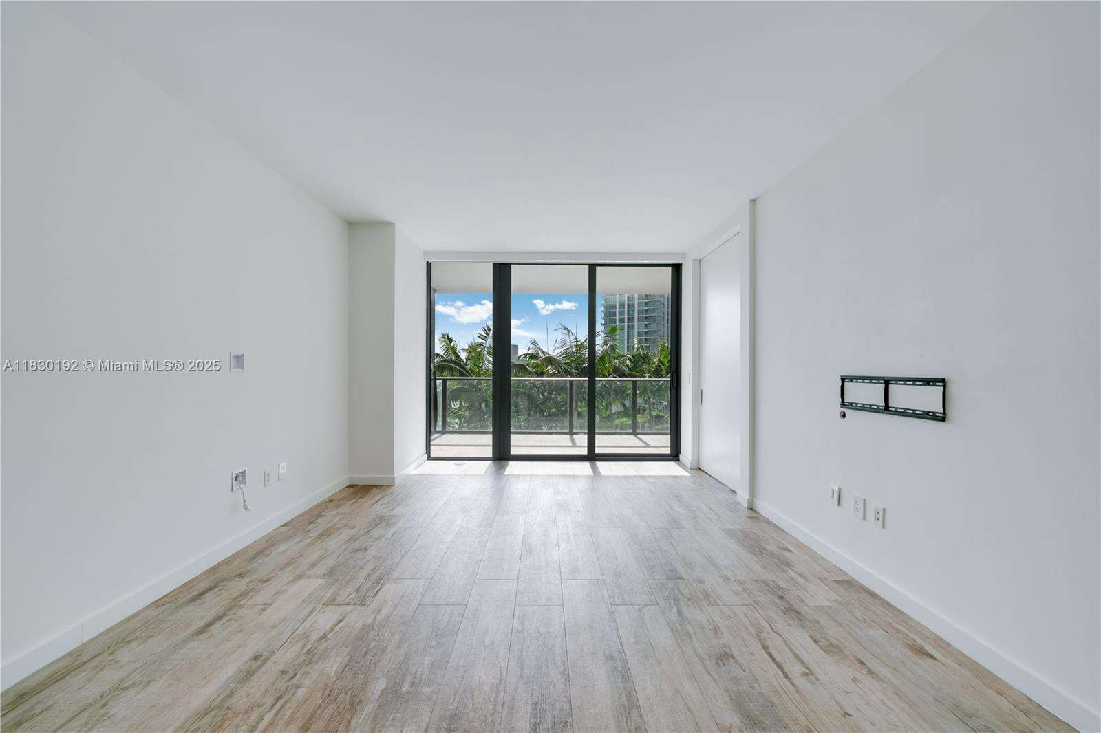 Paraiso Bay at 650 32 St, Miami, FL 33137 - For Sale photo 5