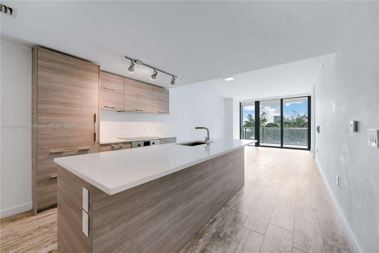 Paraiso Bay at 650 32 St, Miami, FL 33137 - For Sale photo 6