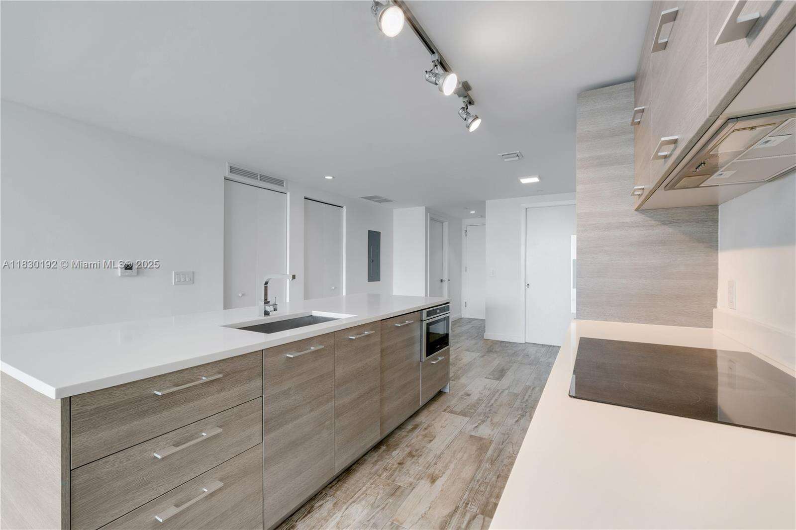 Paraiso Bay at 650 32 St, Miami, FL 33137 - For Sale photo 8