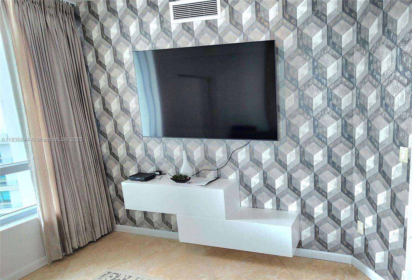 Wind By Neo at 350 Miami Ave, Miami, FL 33130 - For Sale photo 25
