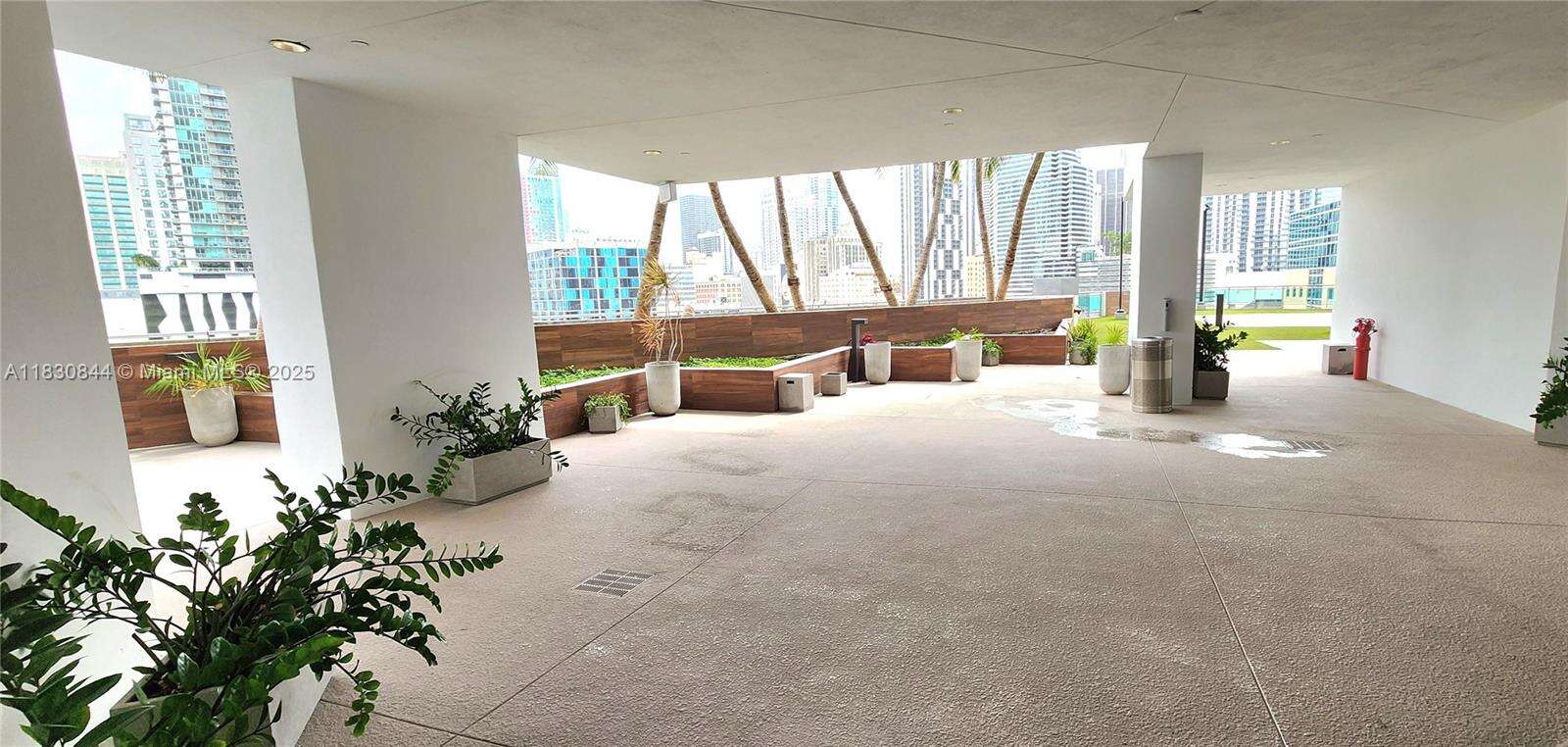Wind By Neo at 350 Miami Ave, Miami, FL 33130 - For Sale photo 36