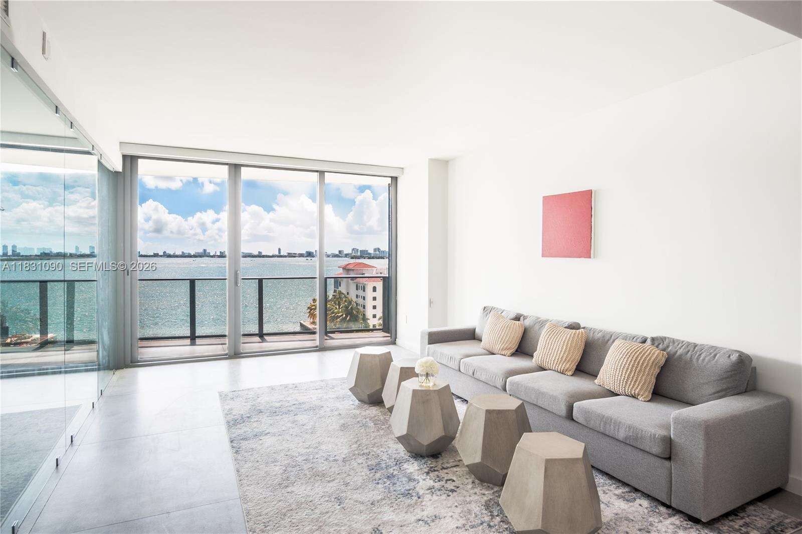 Icon Bay at 460 28 St, Miami, FL 33137 - For Sale photo 3