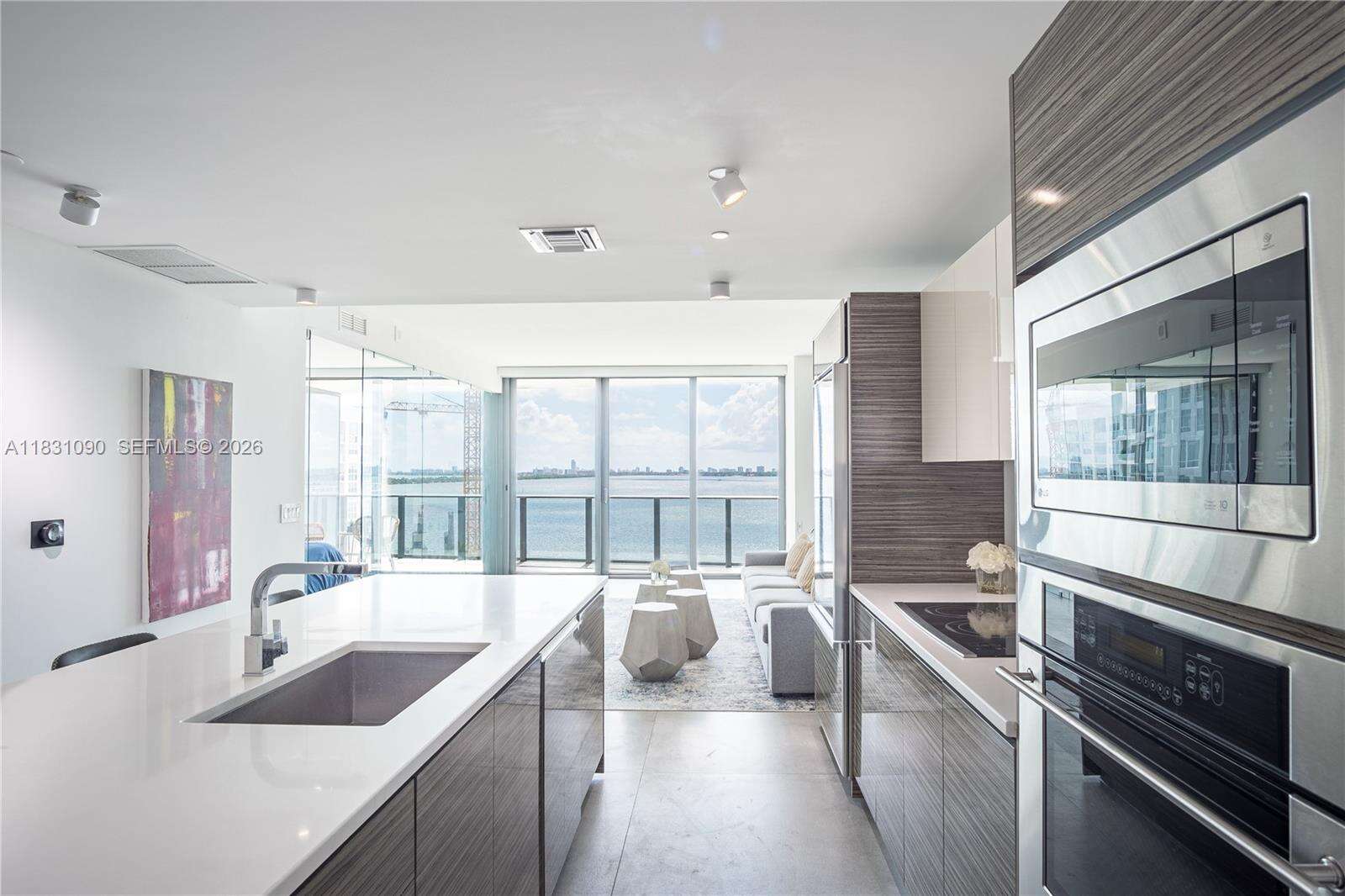 Icon Bay at 460 28 St, Miami, FL 33137 - For Sale photo 7