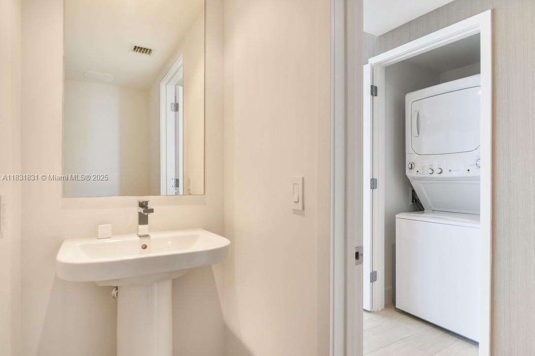 Hyde Beach House at 4010 Ocean Dr, Hollywood, FL 33019 - For Sale photo 15
