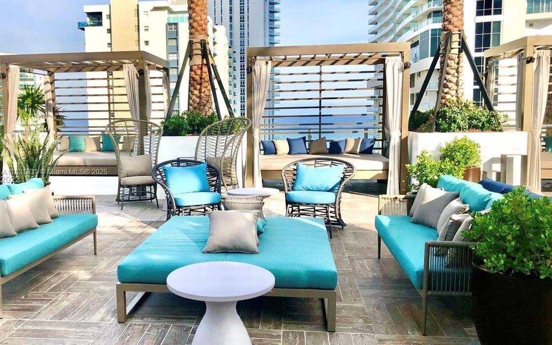 Hyde Beach House at 4010 Ocean Dr, Hollywood, FL 33019 - For Sale photo 27
