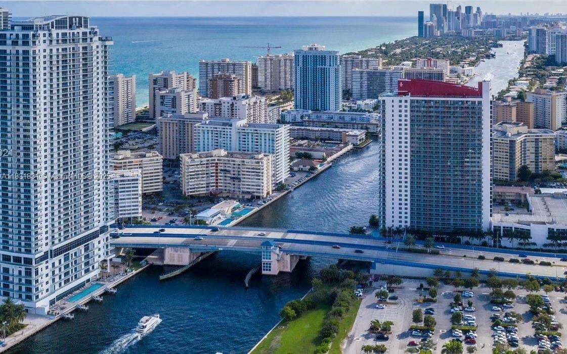 Hyde Beach House at 4010 Ocean Dr, Hollywood, FL 33019 - For Sale photo 30