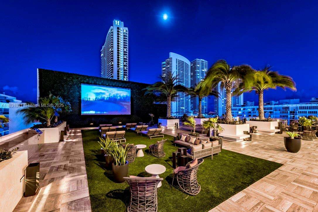 Hyde Beach House at 4010 Ocean Dr, Hollywood, FL 33019 - For Sale photo 32