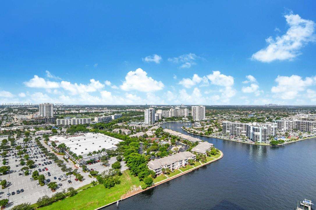 Hyde Beach House at 4010 Ocean Dr, Hollywood, FL 33019 - For Sale photo 7