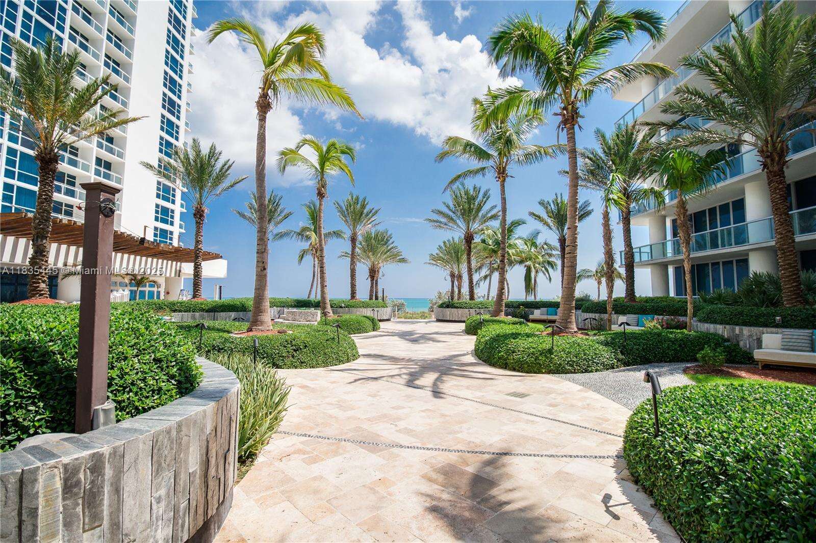 Central Carillon at 6801 Collins Ave, Miami Beach, FL 33141 - For Sale photo 12