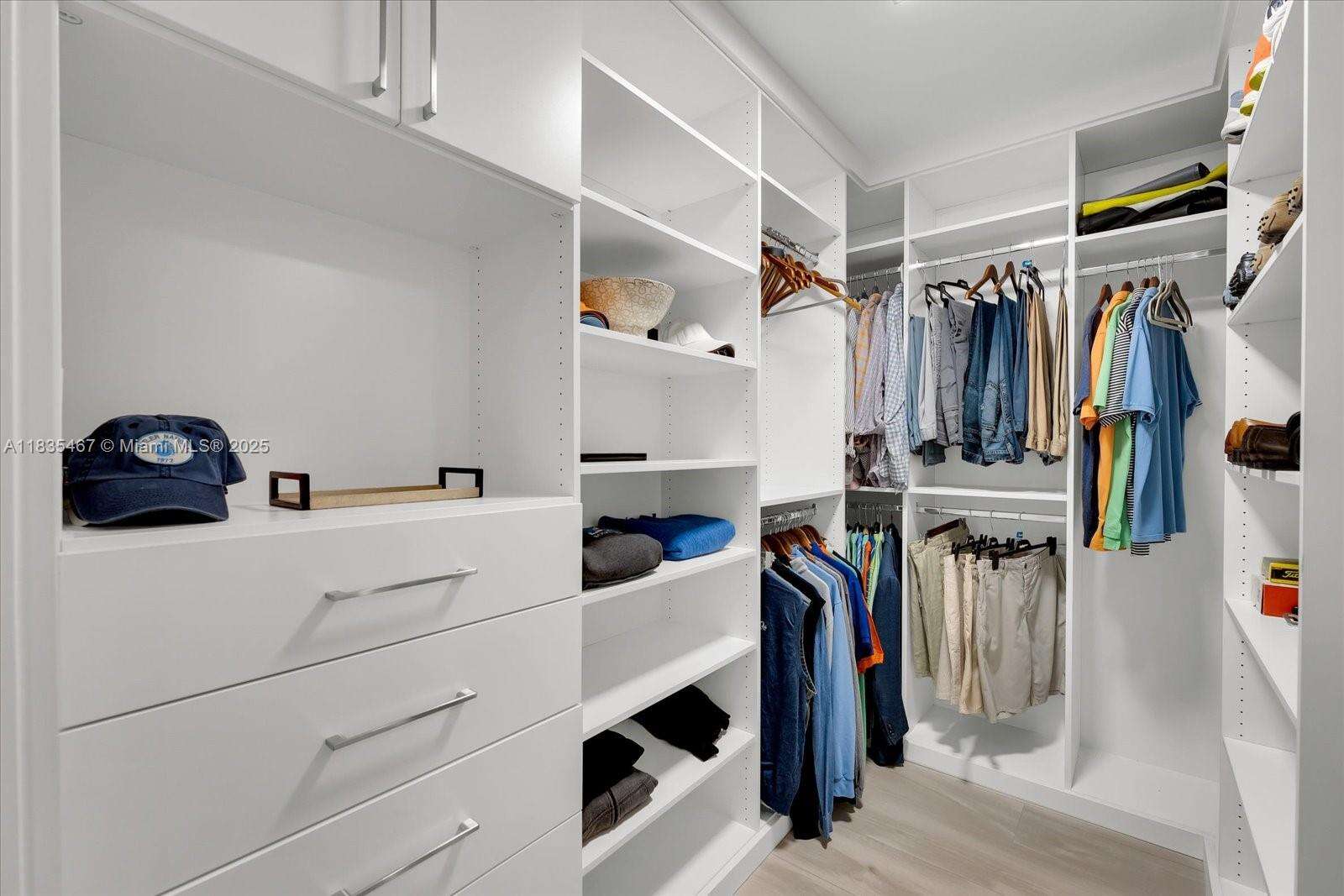 CONTINUUM ON SOUTH BEACH CONDO THE SOUTH TOWER - 100 Pointe Dr, Miami Beach, FL 33139 | Picture 21