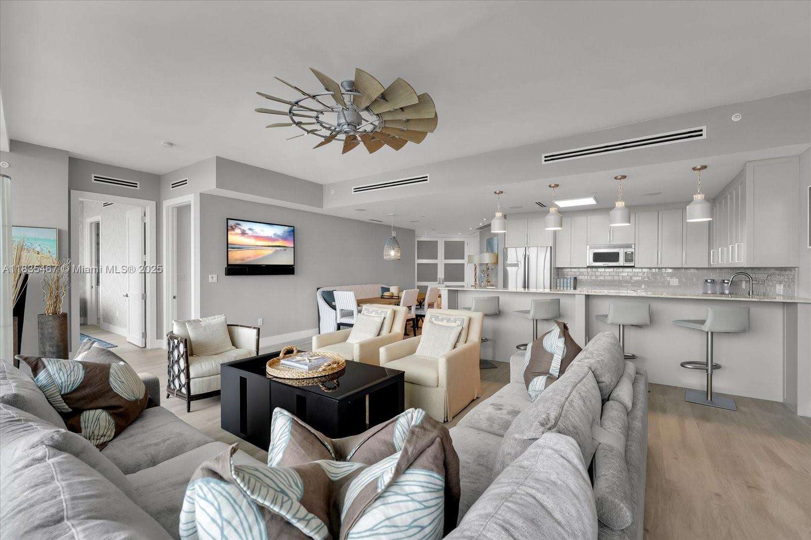 CONTINUUM ON SOUTH BEACH CONDO THE SOUTH TOWER - 100 Pointe Dr, Miami Beach, FL 33139 | Picture 4