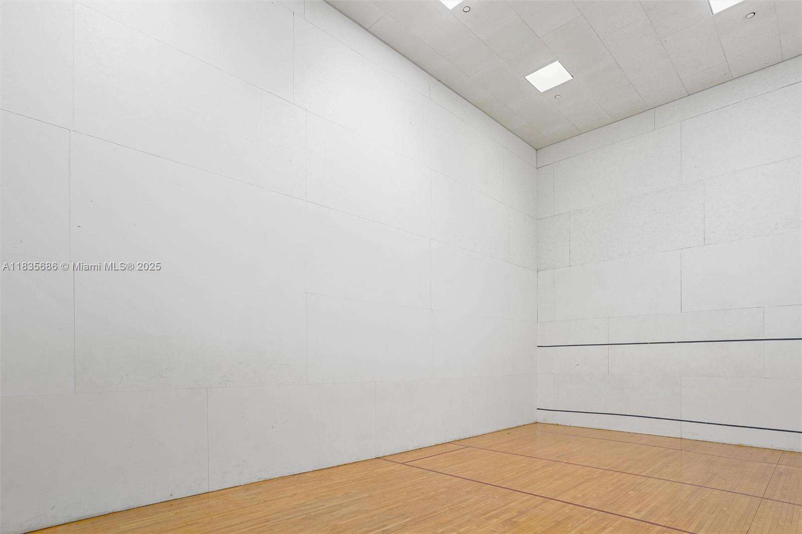 Brickell Key 1 at 520 Brickell Key Dr, Miami, FL 33131 - For Sale photo 26
