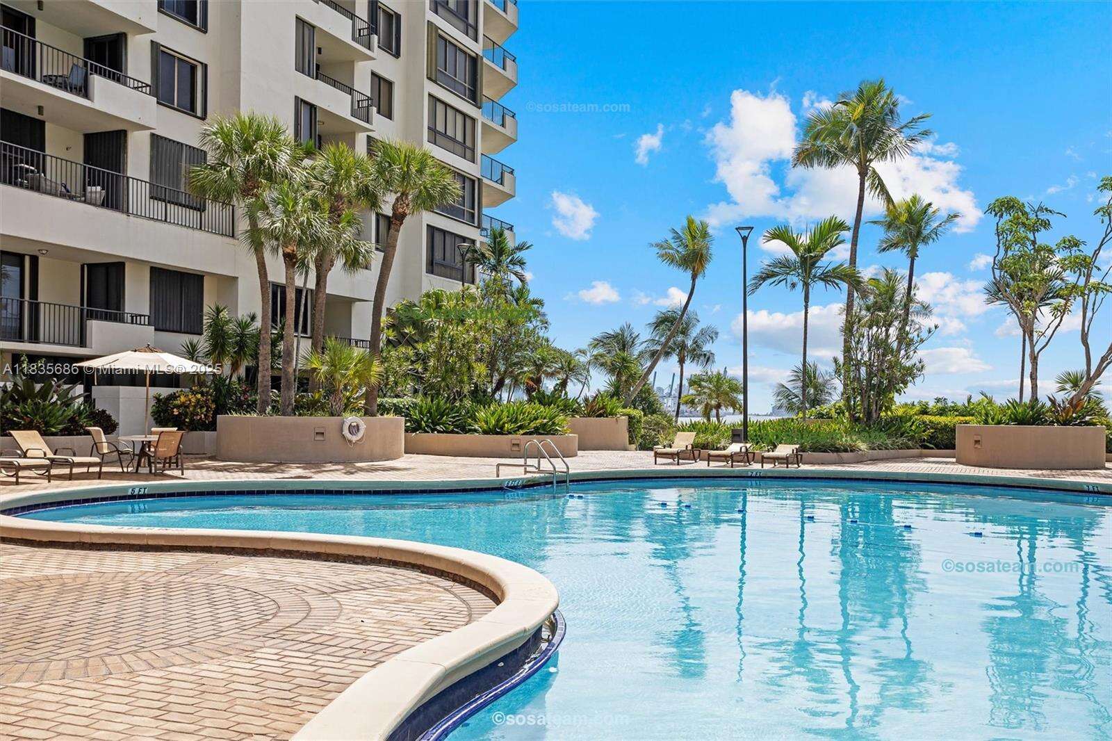 Brickell Key 1 at 520 Brickell Key Dr, Miami, FL 33131 - For Sale photo 7