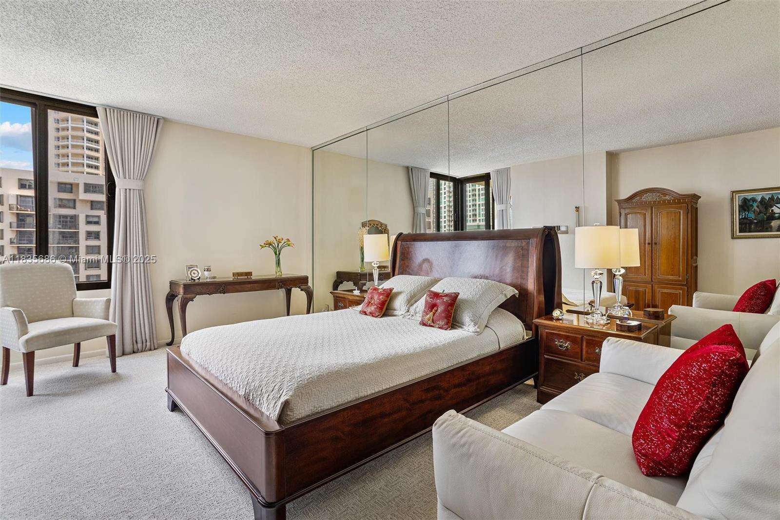Brickell Key 1 at 520 Brickell Key Dr, Miami, FL 33131 - For Sale photo 8