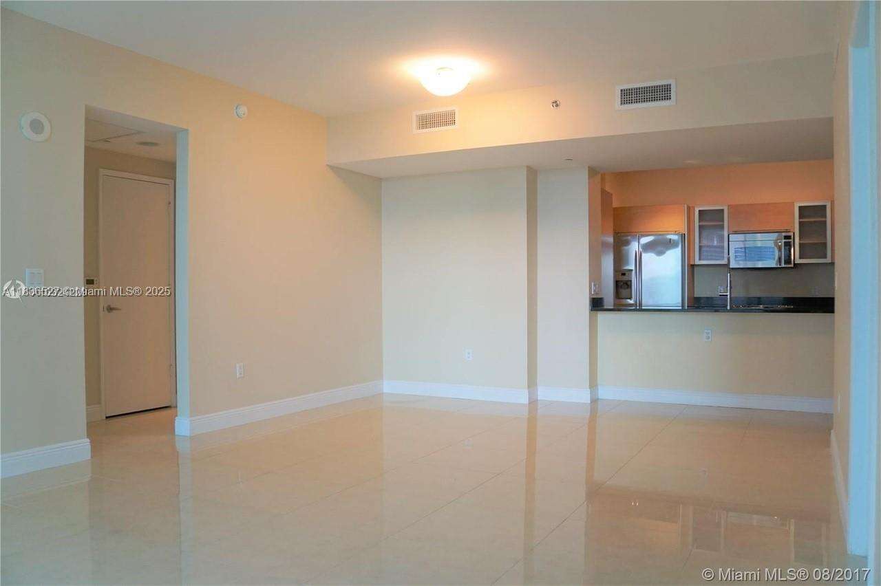 The Plaza On Brickell West at 951 Brickell Ave, Miami, FL 33131 - For Sale photo 11