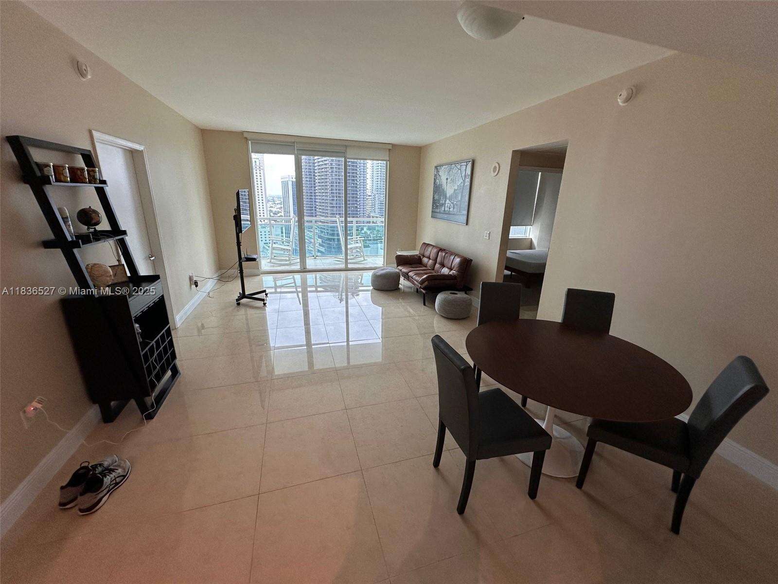 The Plaza On Brickell West at 951 Brickell Ave, Miami, FL 33131 - For Sale photo 6