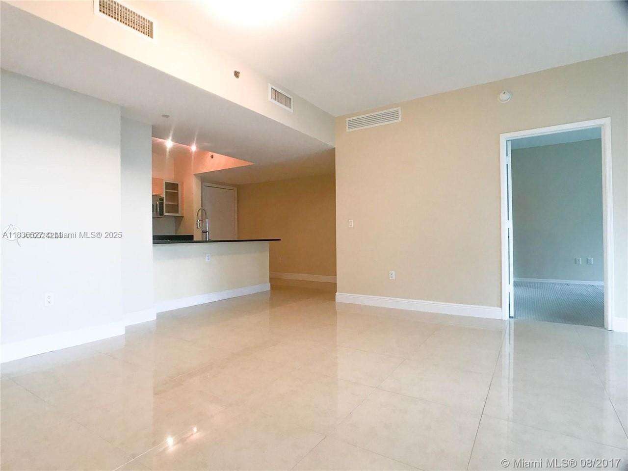 The Plaza On Brickell West at 951 Brickell Ave, Miami, FL 33131 - For Sale photo 7