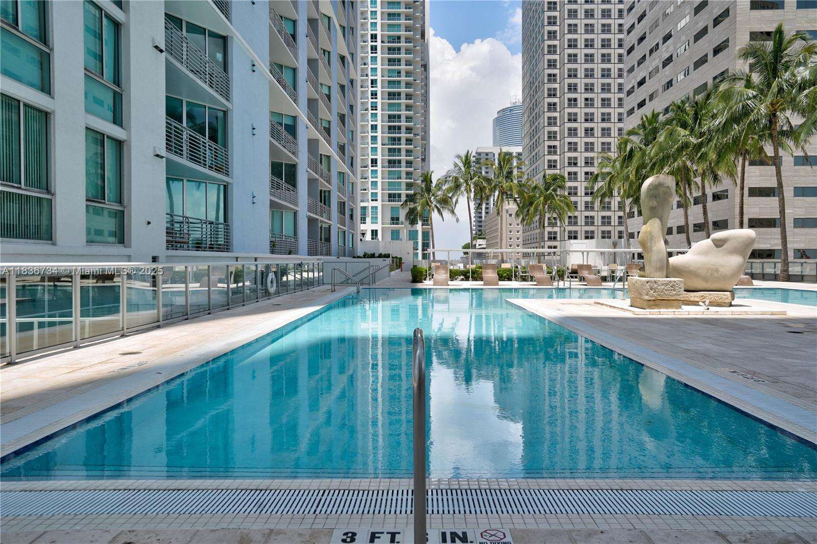 One Miami East at 335 Biscayne Blvd, Miami, FL 33131 - For Sale photo 7