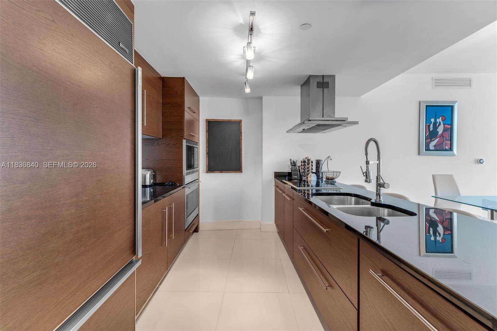 ICON BRICKELL NO TWO - 495 Brickell Ave, Miami, FL 33131 | Picture 4