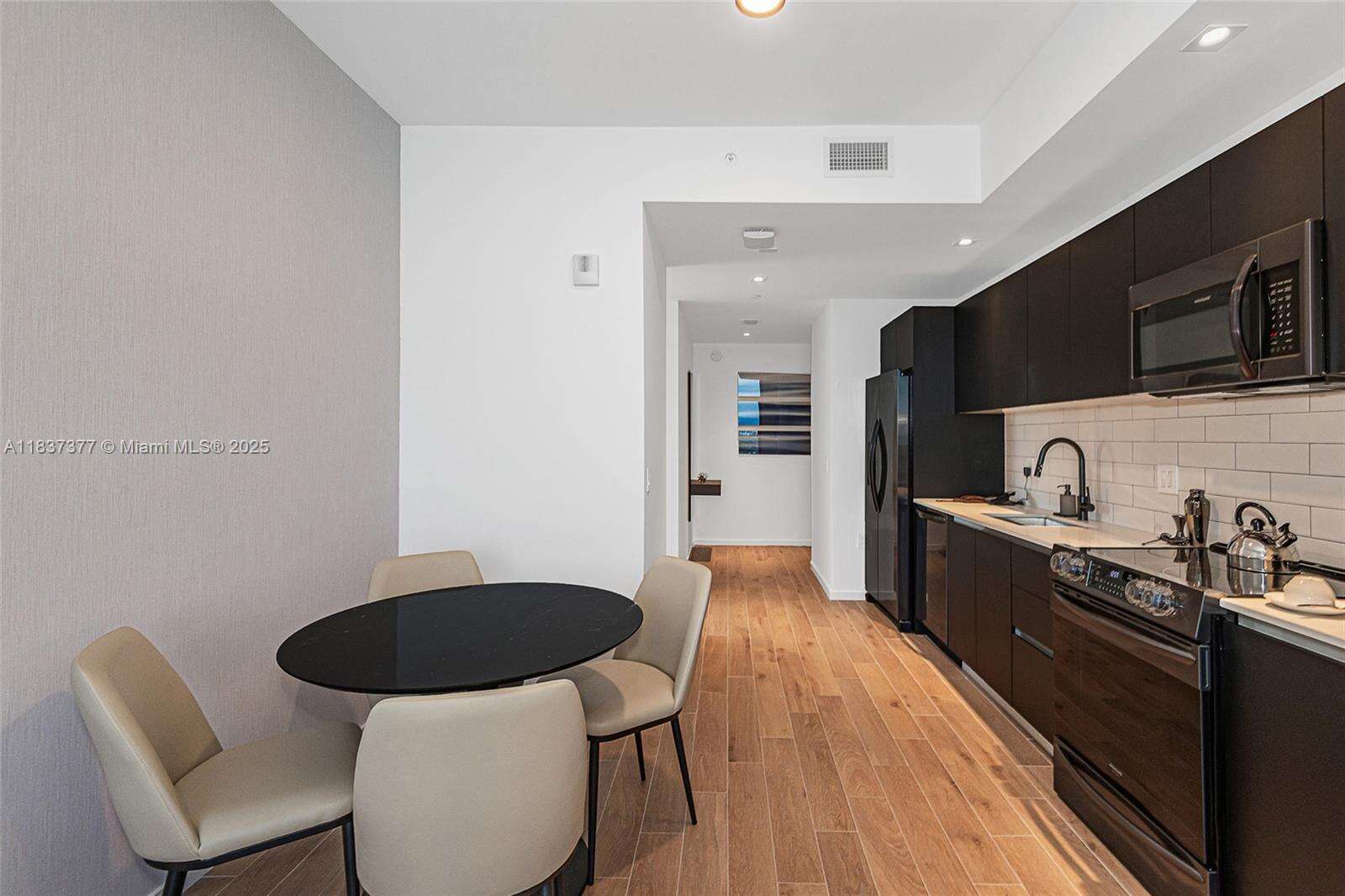 398 NE 5TH STREET - 398 5th St, Miami, FL 33132 | Picture 14