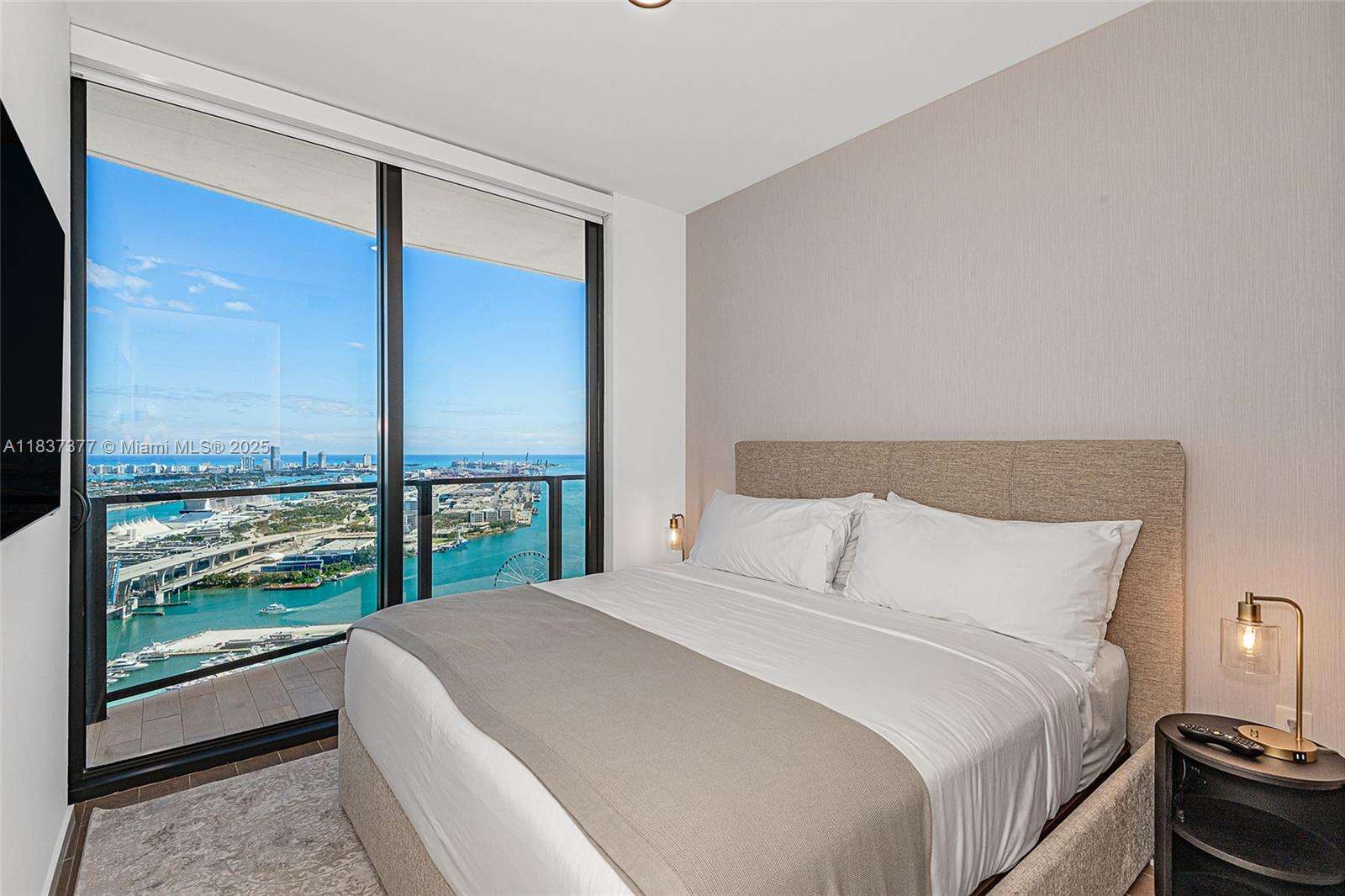 398 NE 5TH STREET - 398 5th St, Miami, FL 33132 | Picture 24