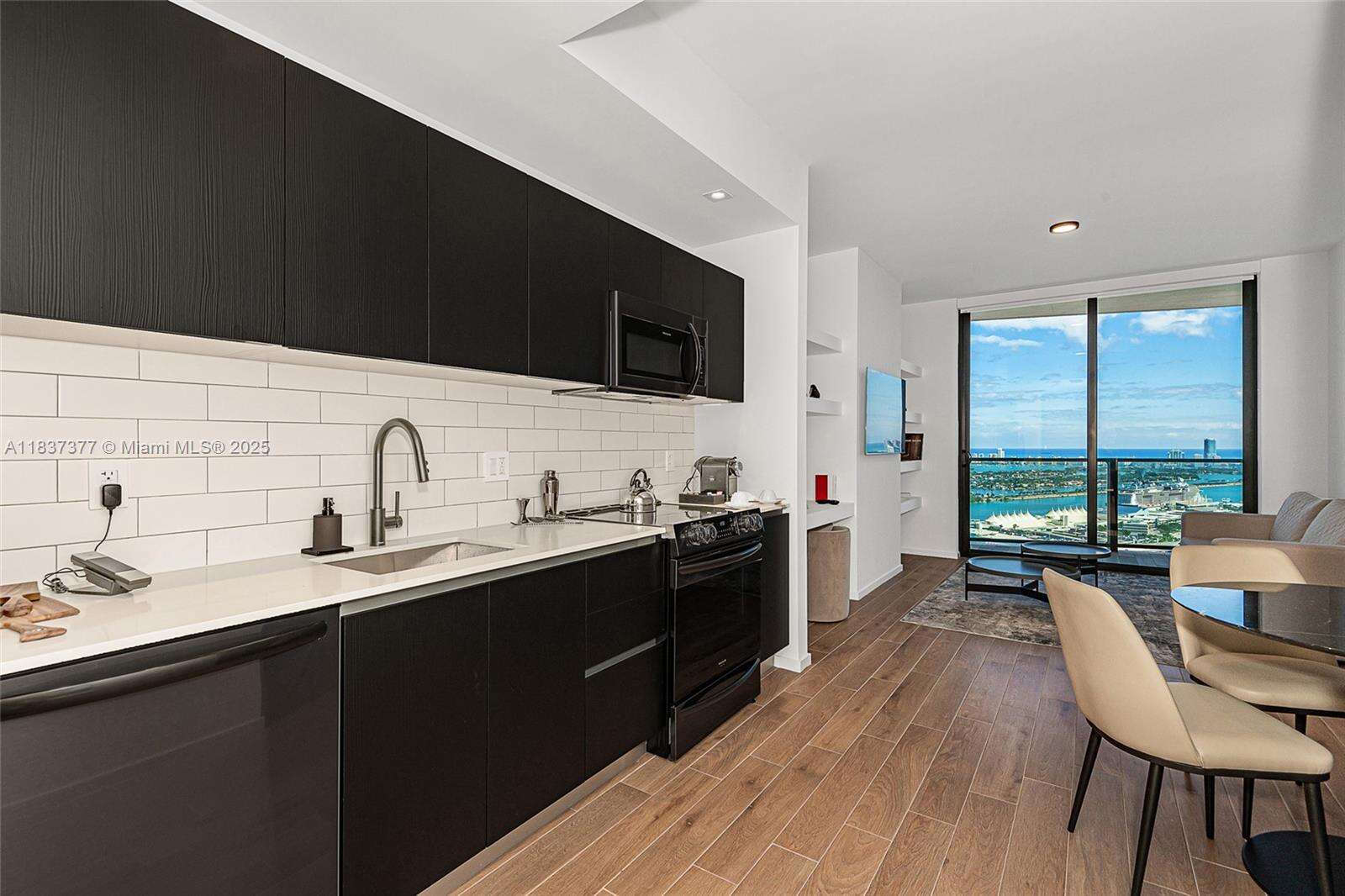 398 NE 5TH STREET - 398 5th St, Miami, FL 33132 | Picture 9