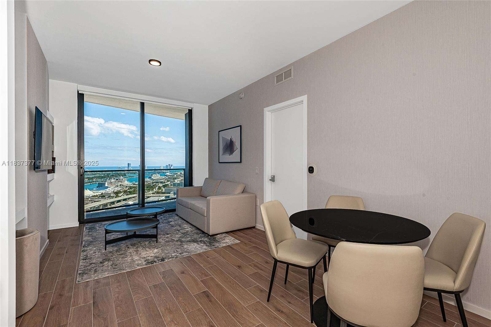 398 NE 5TH STREET - 398 5th St, Miami, FL 33132 | Picture 10