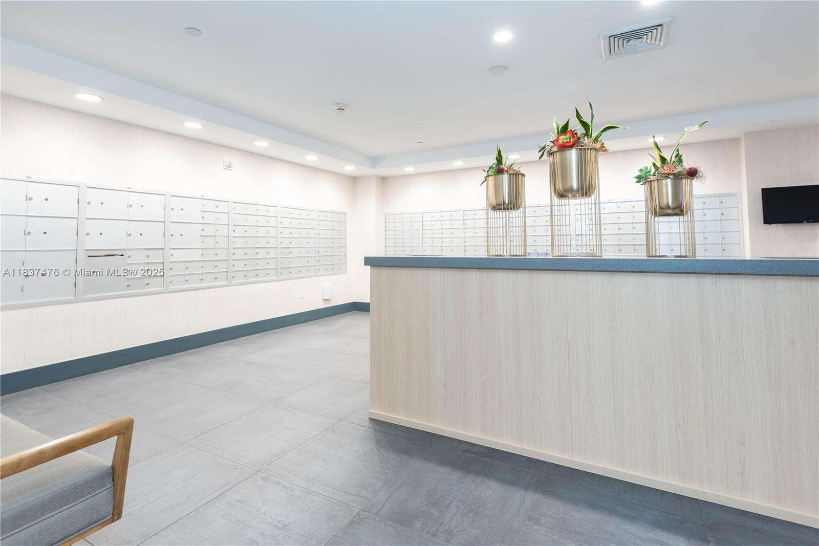 The Ivy at 90 3rd St, Miami, FL 33130 - For Sale photo 5