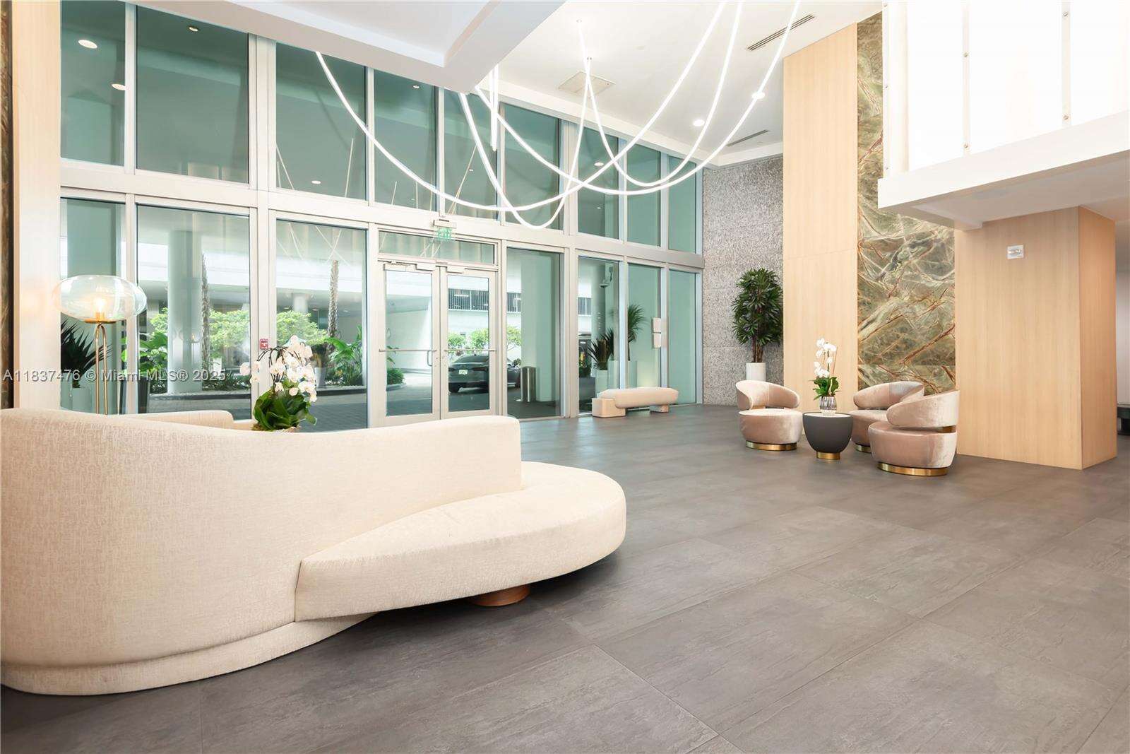 The Ivy at 90 3rd St, Miami, FL 33130 - For Sale photo 6