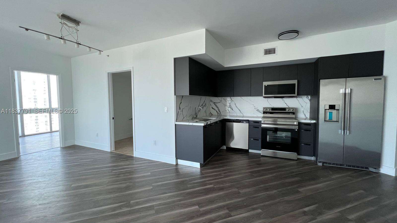Wind By Neo at 350 Miami Ave, Miami, FL 33130 - For Sale photo 2