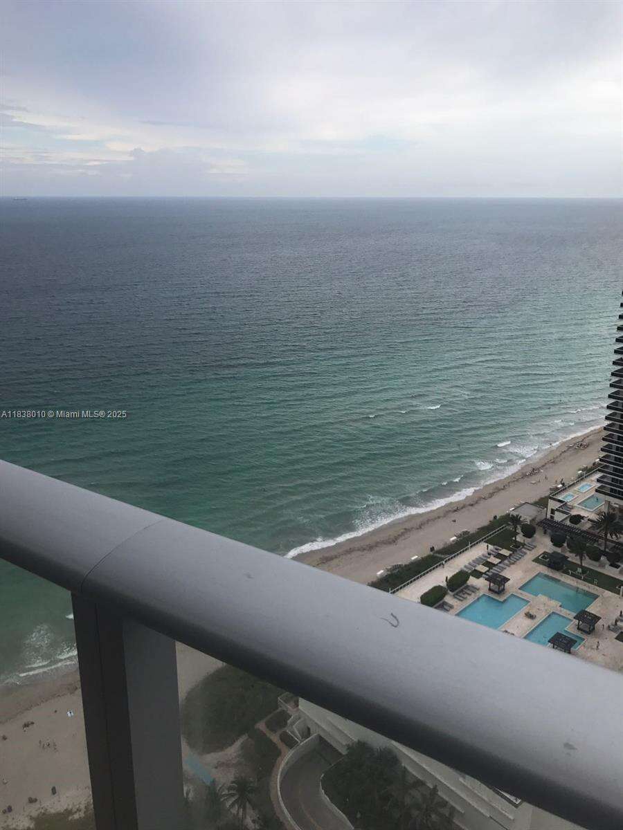 Hyde Resort at 4111 Ocean Dr, Hollywood, FL 33019 - For Sale photo 6