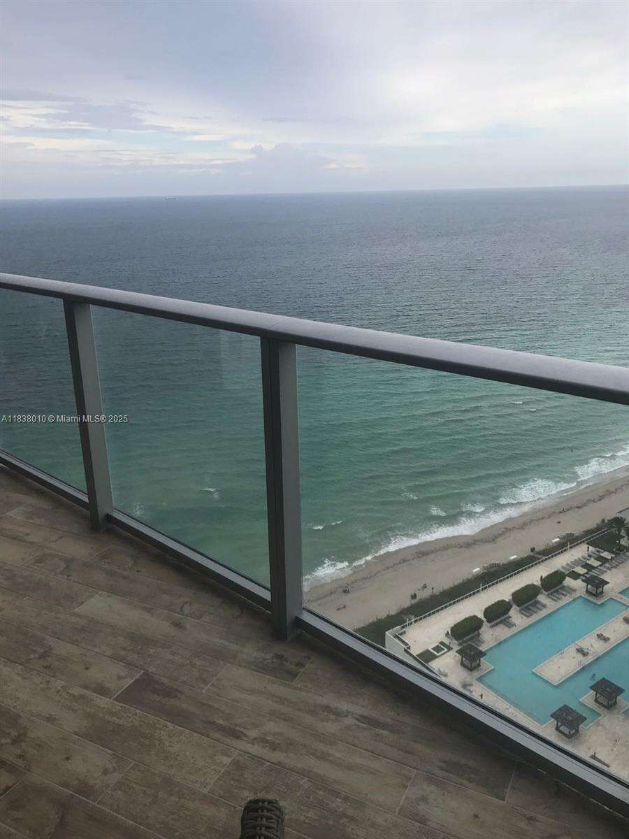 Hyde Resort at 4111 Ocean Dr, Hollywood, FL 33019 - For Sale photo 10