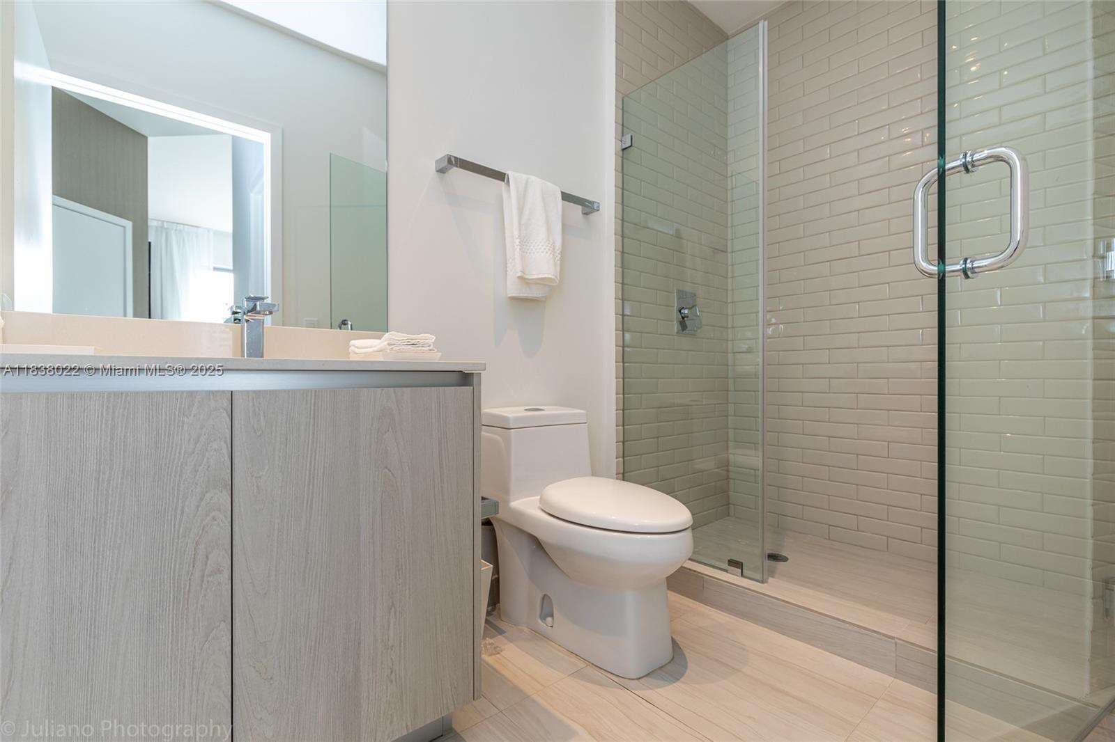 Hyde Beach House at 4010 Ocean Dr, Hollywood, FL 33019 - For Sale photo 15