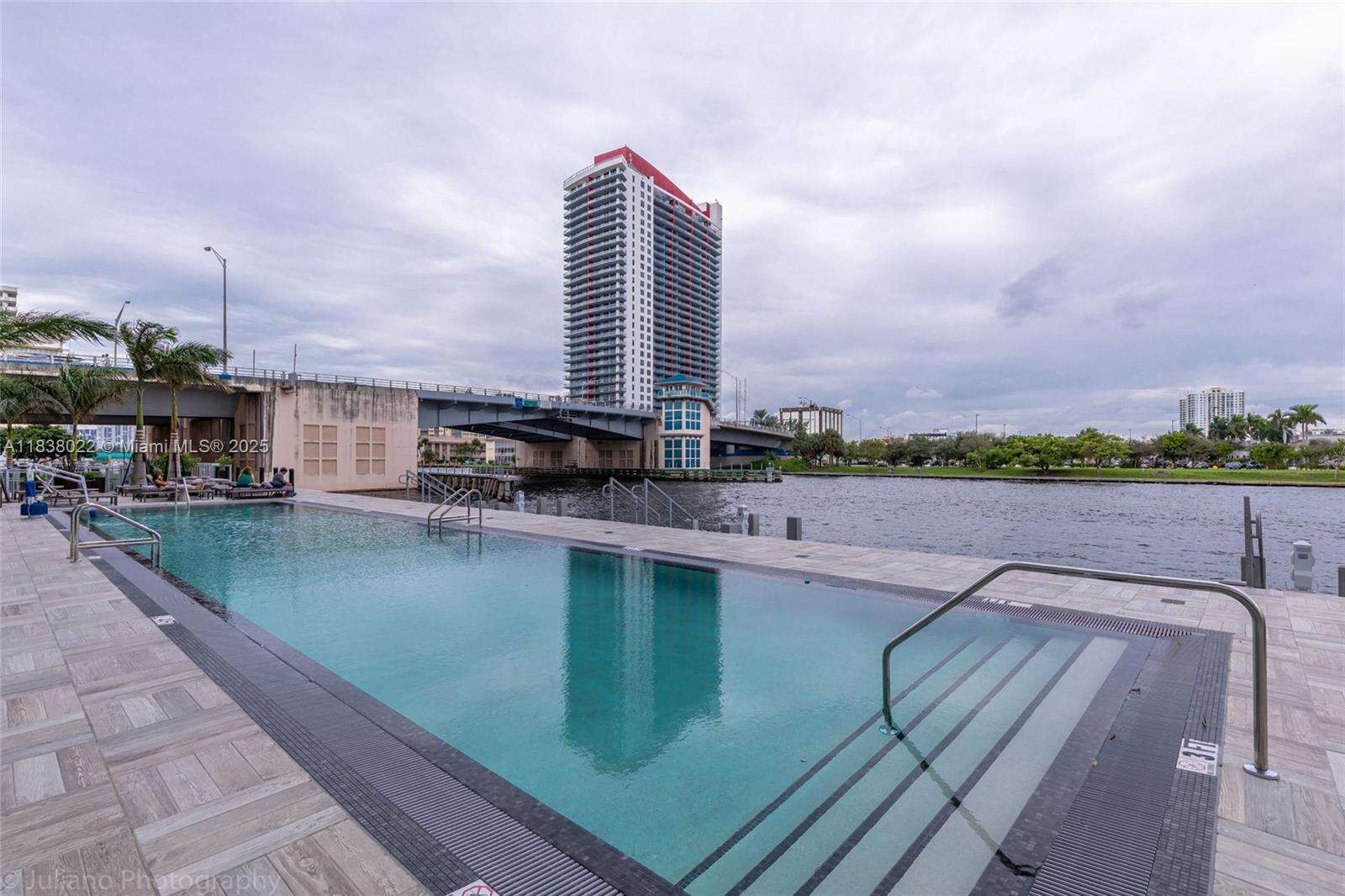 Hyde Beach House at 4010 Ocean Dr, Hollywood, FL 33019 - For Sale photo 43