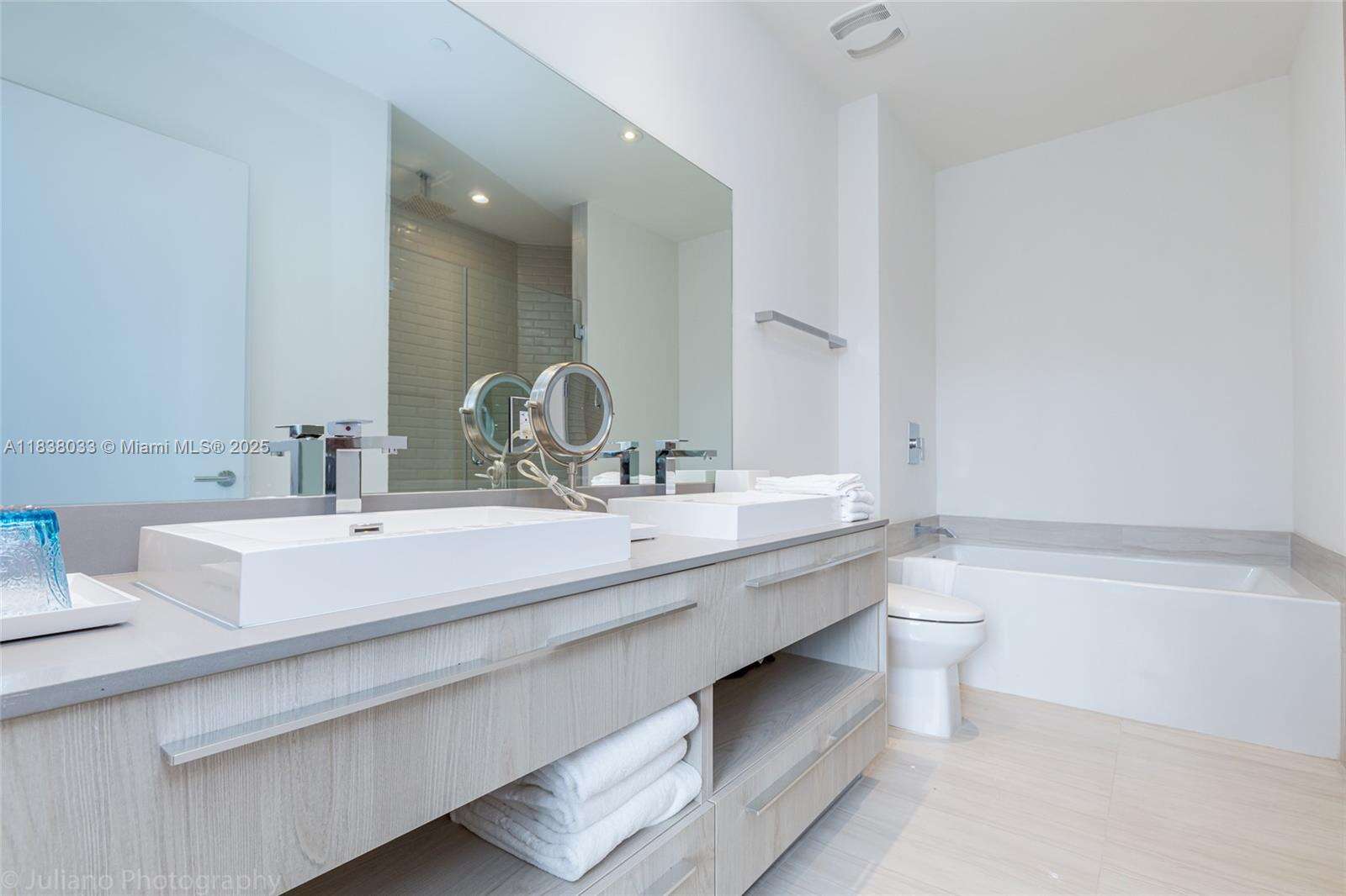 Hyde Beach House at 4010 Ocean Dr, Hollywood, FL 33019 - For Sale photo 15