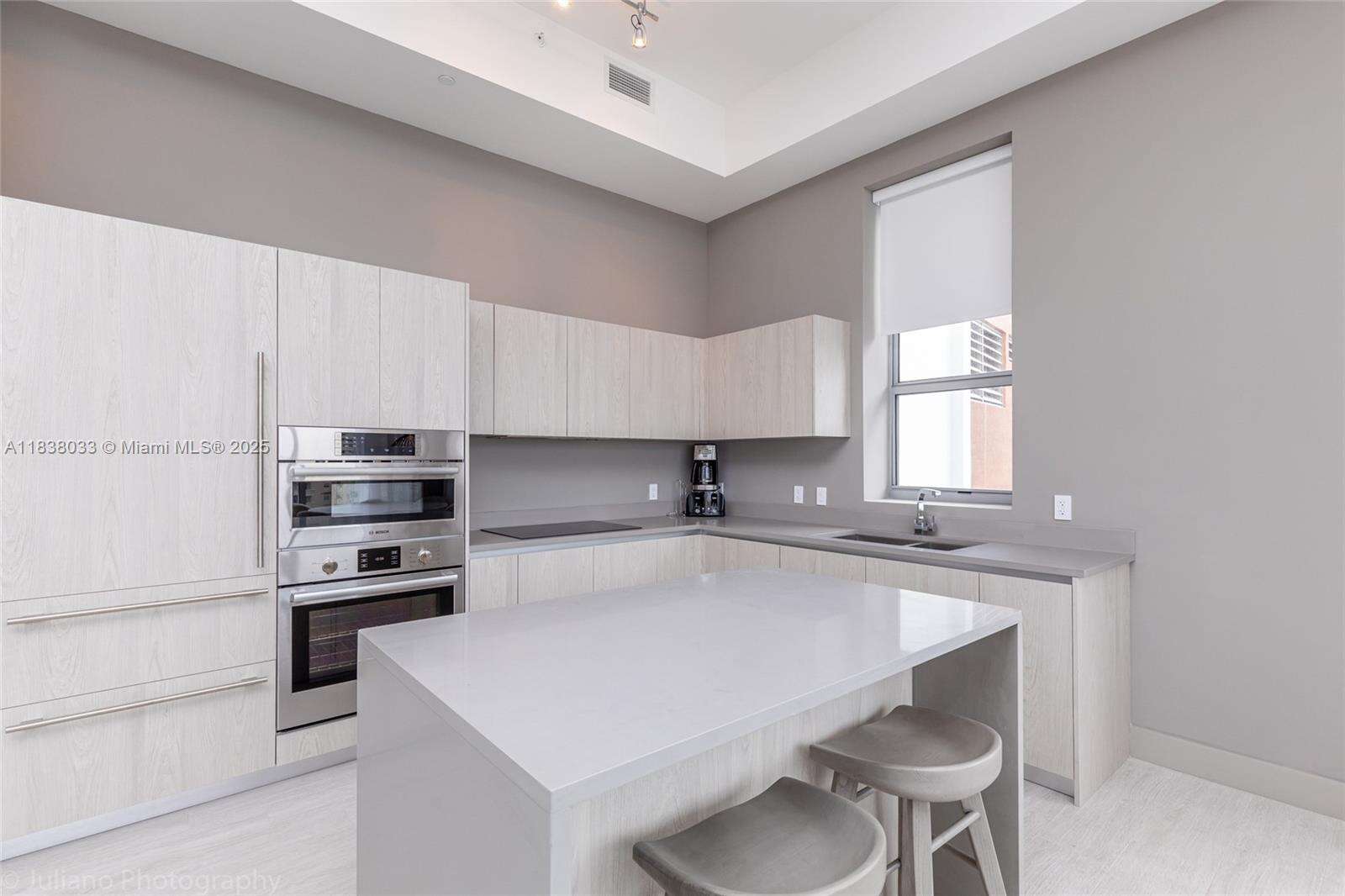 Hyde Beach House at 4010 Ocean Dr, Hollywood, FL 33019 - For Sale photo 6