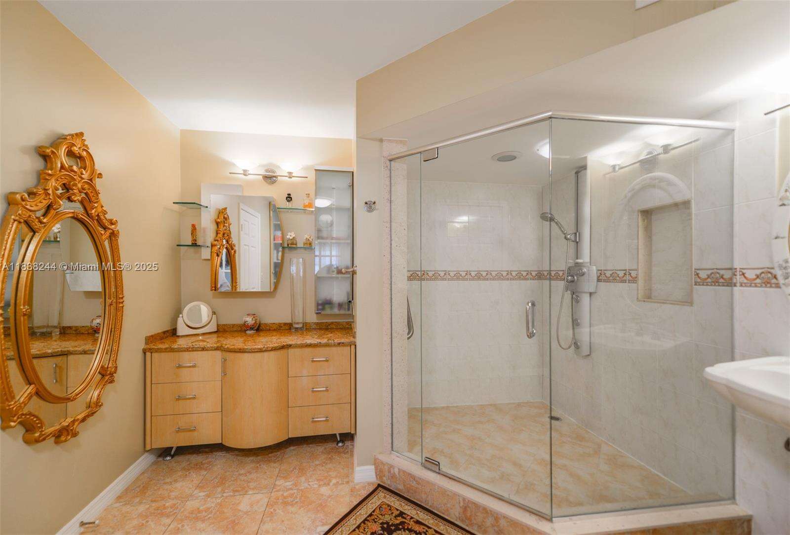 Aquarius at 2751 Ocean Dr, Hollywood, FL 33019 - For Sale photo 16